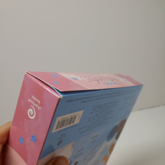 Unofficial Taylor Swift Crochet Craft Kit and Book New - Picture 7 of 8